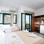 ερωφίλη Ξενοδοχείο με διαμερίσματα 3*