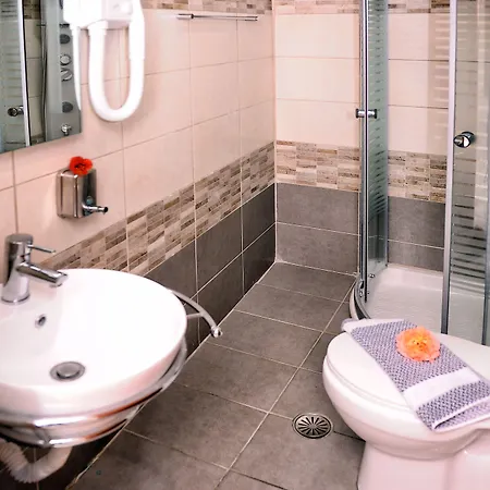 Erofili הרסוניסוס