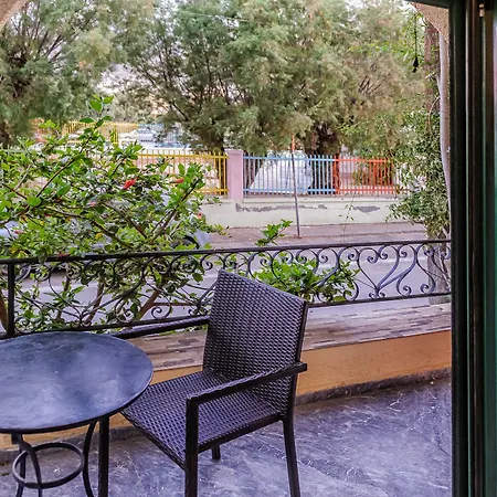 Apartmanhotel Erofili 3*