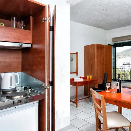Apart-hotel Erofili 3*